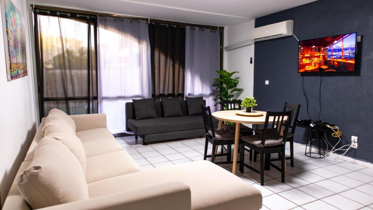 Appartement Grey House à Eilat Extérieur photo
